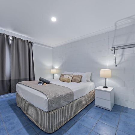 Airlie Sun & Sand Accommodation #5 Airlie Beach Bagian luar foto