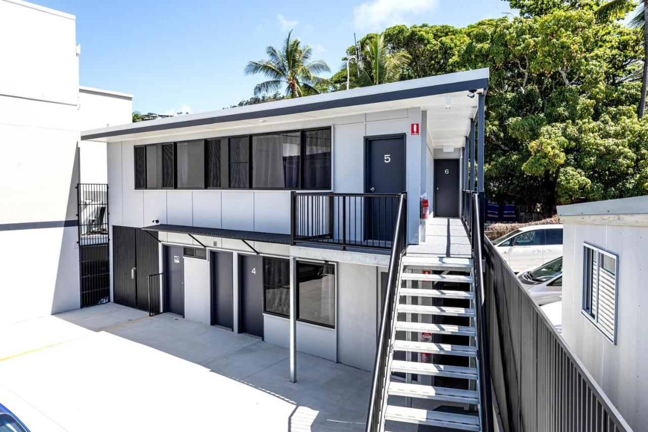 Airlie Sun & Sand Accommodation #5 Airlie Beach Bagian luar foto