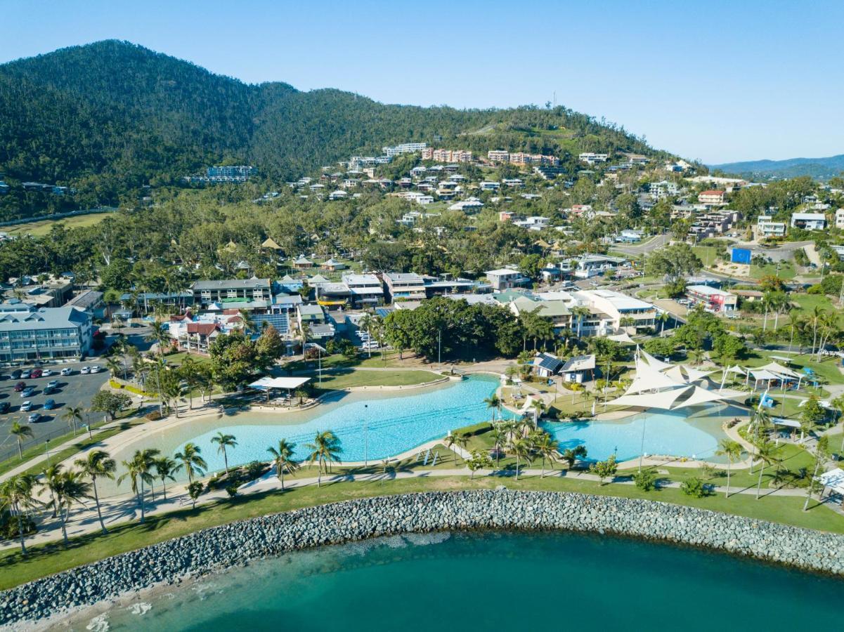 Airlie Sun & Sand Accommodation #5 Airlie Beach Bagian luar foto